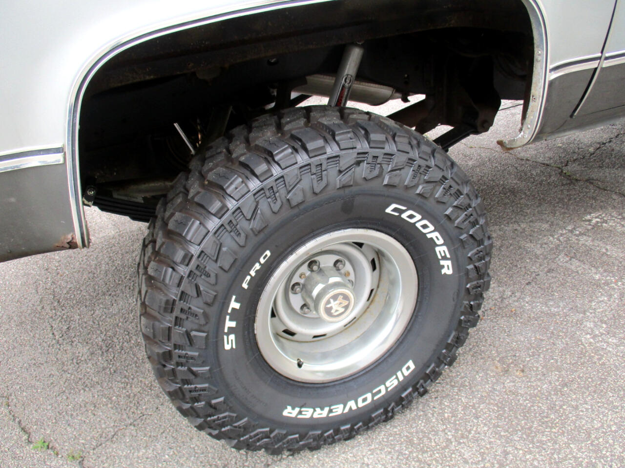 Chevrolet Suburban 1500 4WD 1979 Chevrolet Suburban 1500 4WD 1979