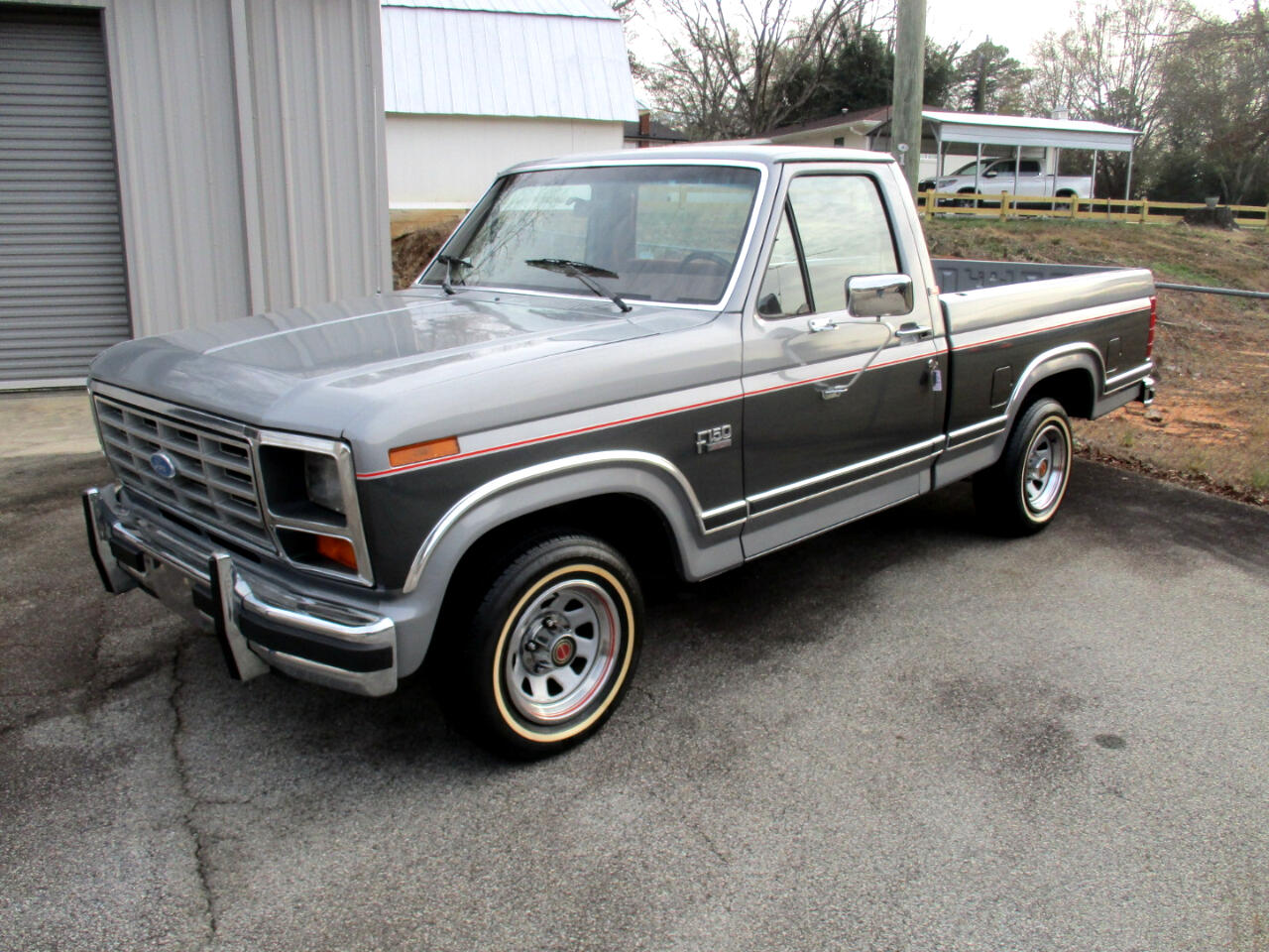 1986 Ford F-150 Regular Cab 2WD