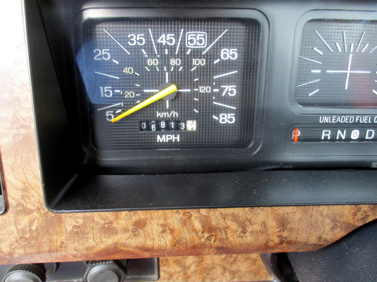 Ford F-150 Regular Cab 2WD 1986