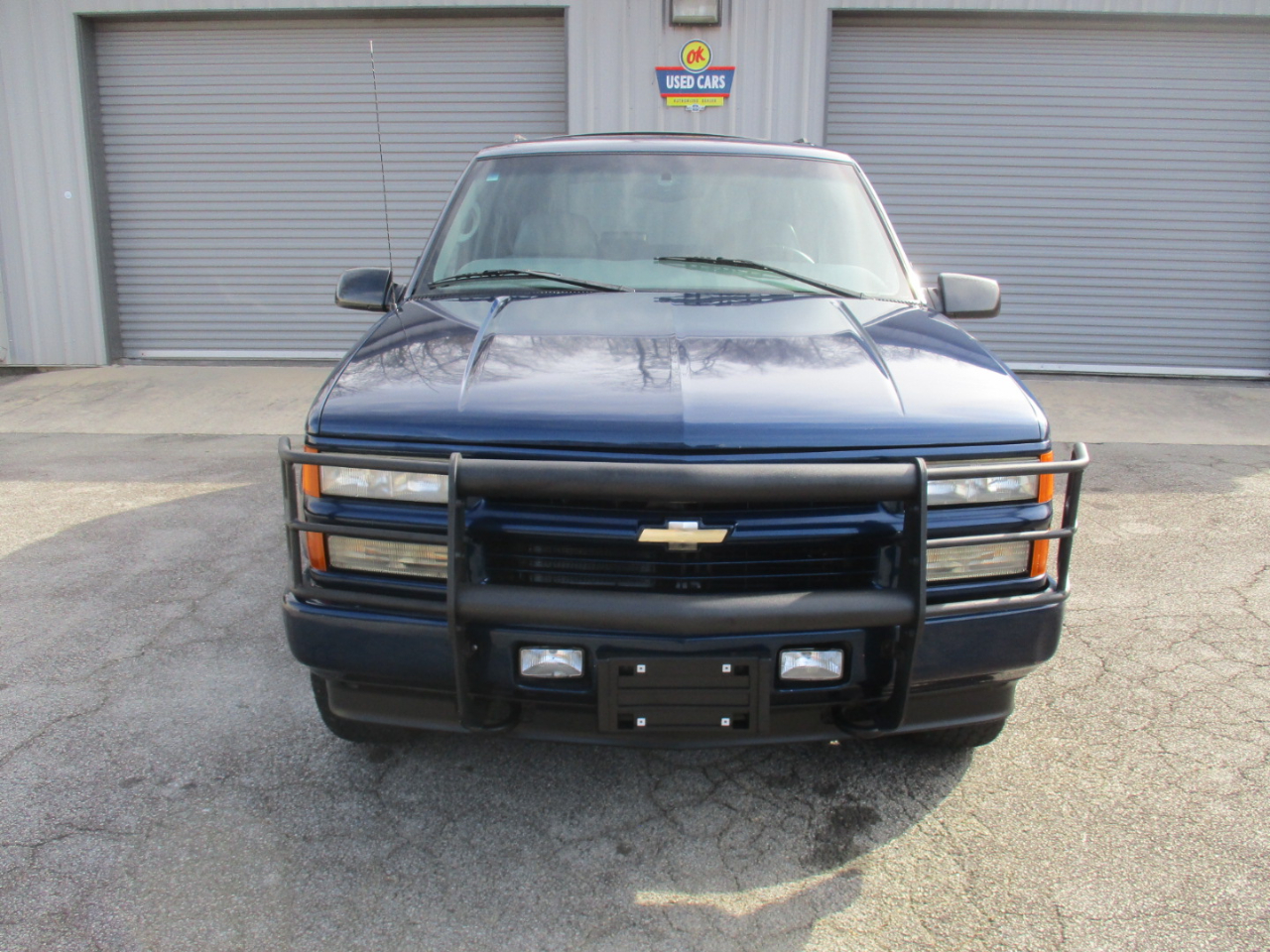Chevrolet Tahoe 4-Door 4WD 1999