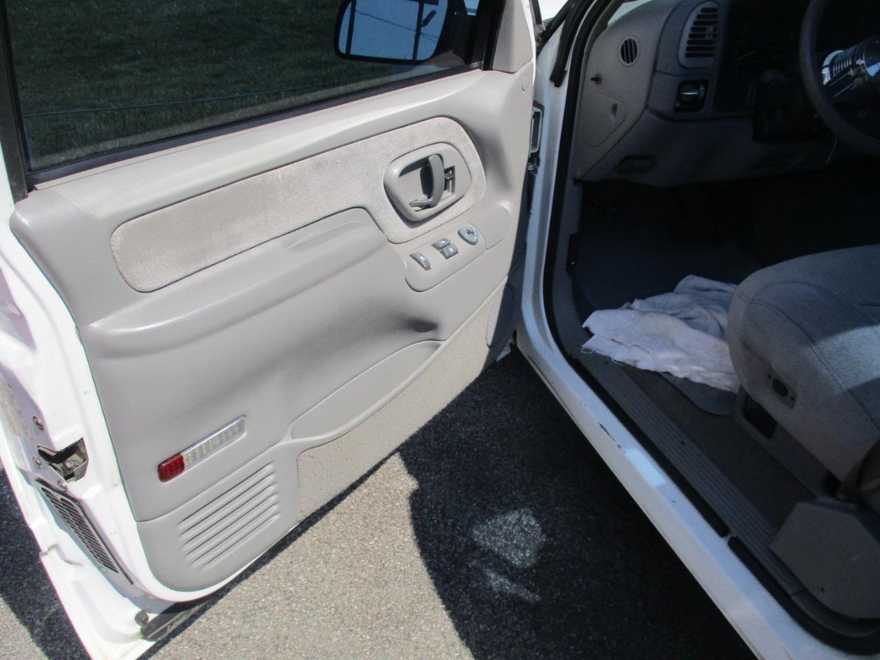 GMC Sierra C/K 1500 Special Reg. Cab 6.5-ft. Bed 2WD 1996