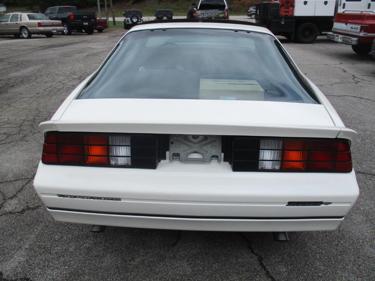 Chevrolet Camaro IROC Z 1985