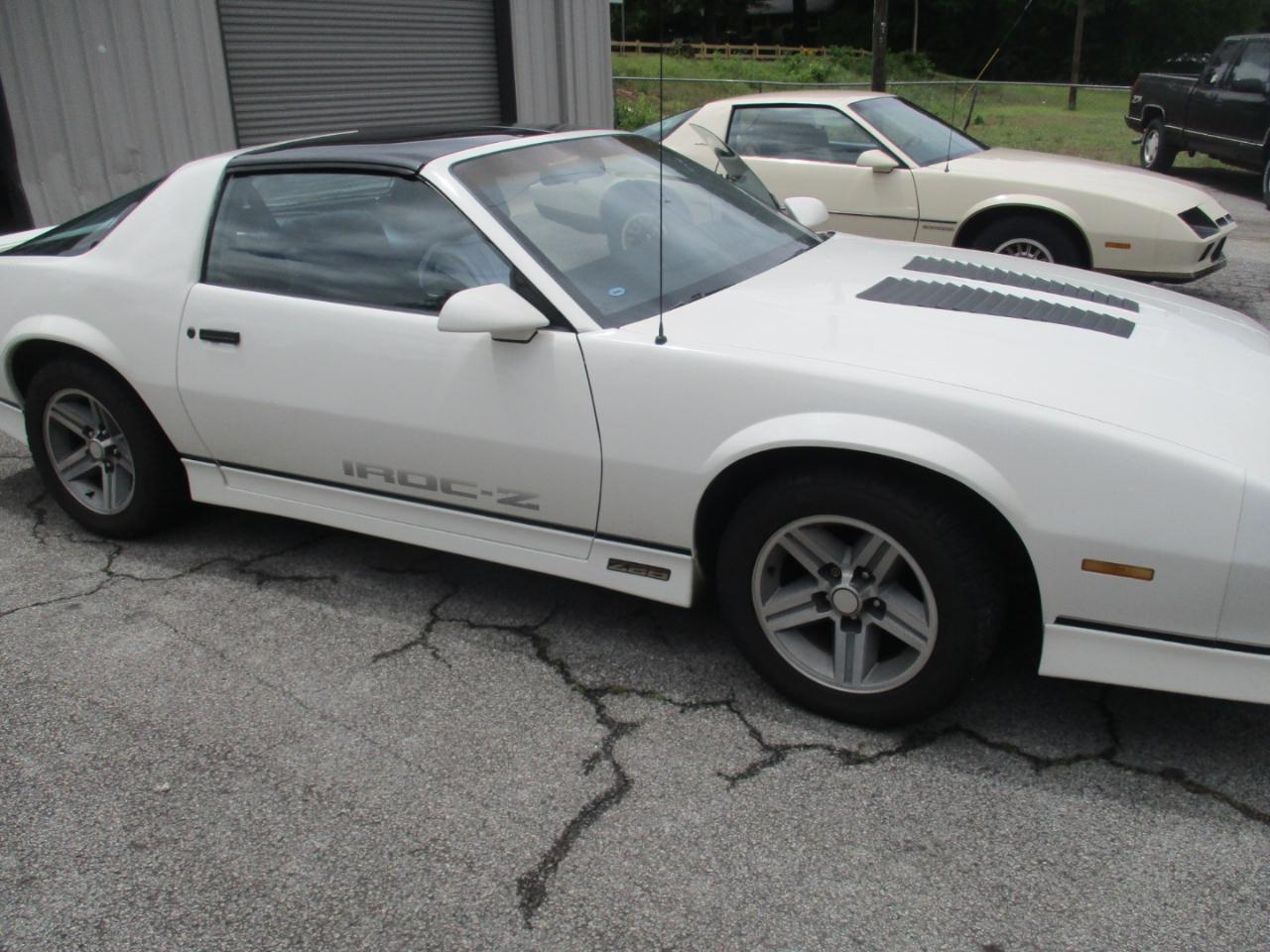 Chevrolet Camaro IROC Z 1985