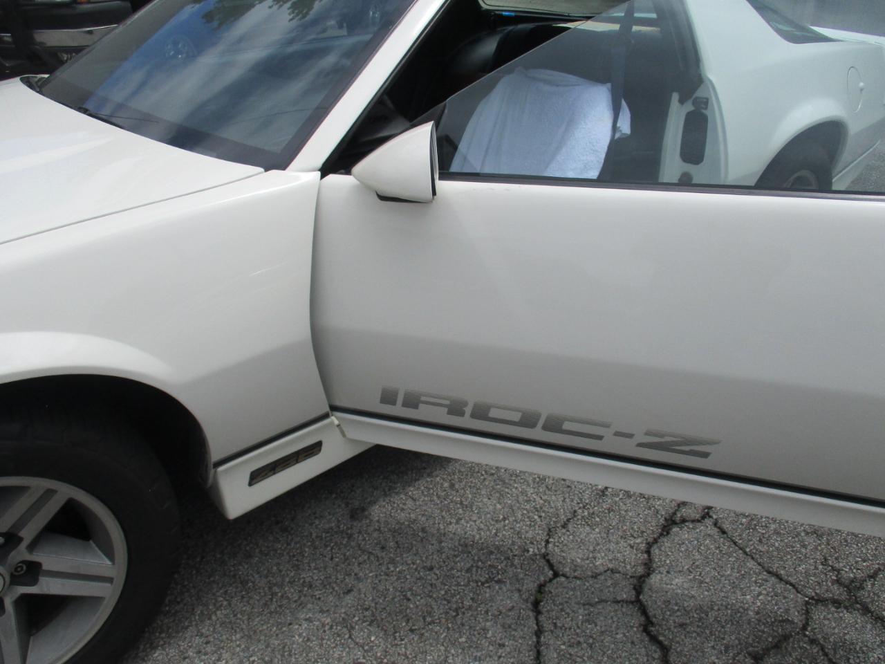 Chevrolet Camaro IROC Z 1985