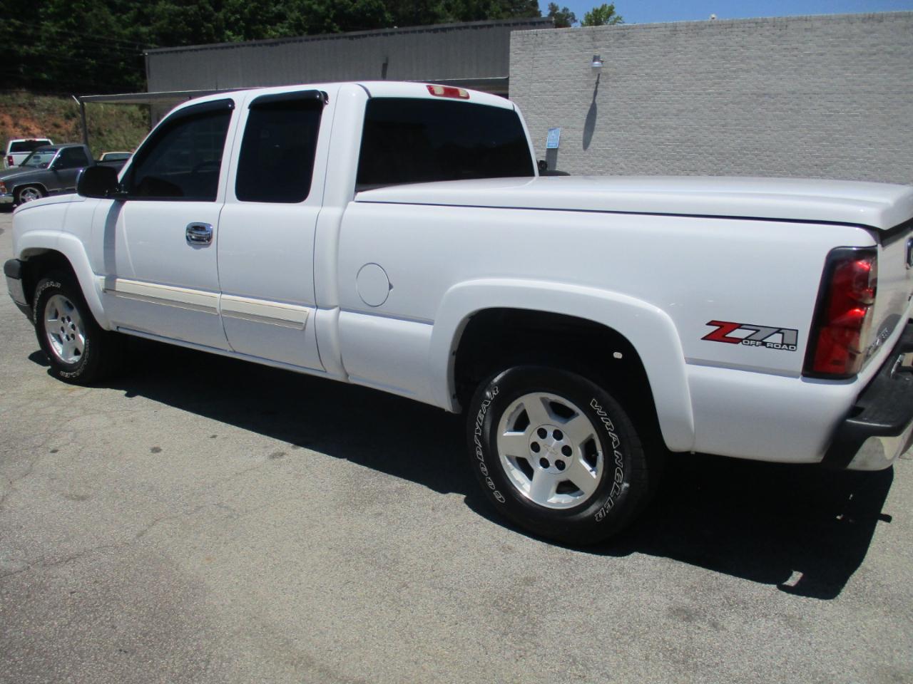 Chevrolet Silverado 1500 Ext. Cab Short Bed 4WD 2005
