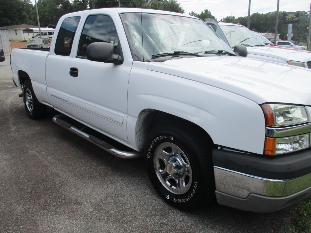 Chevrolet Silverado 1500 Ext. Cab Short Bed 2WD 2004