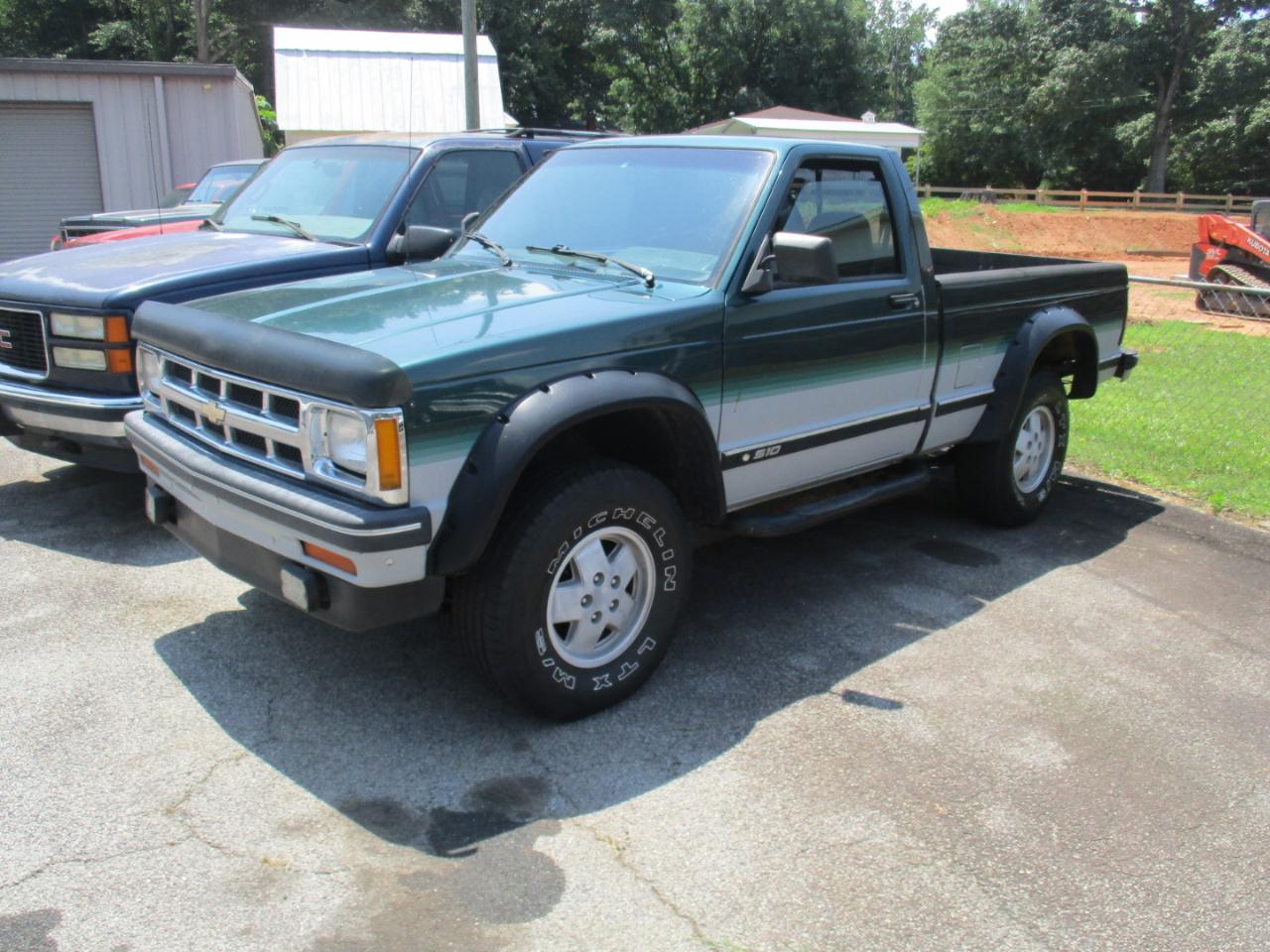 Chevrolet S10 Pickup EL Reg. Cab Short Bed 4WD 1993