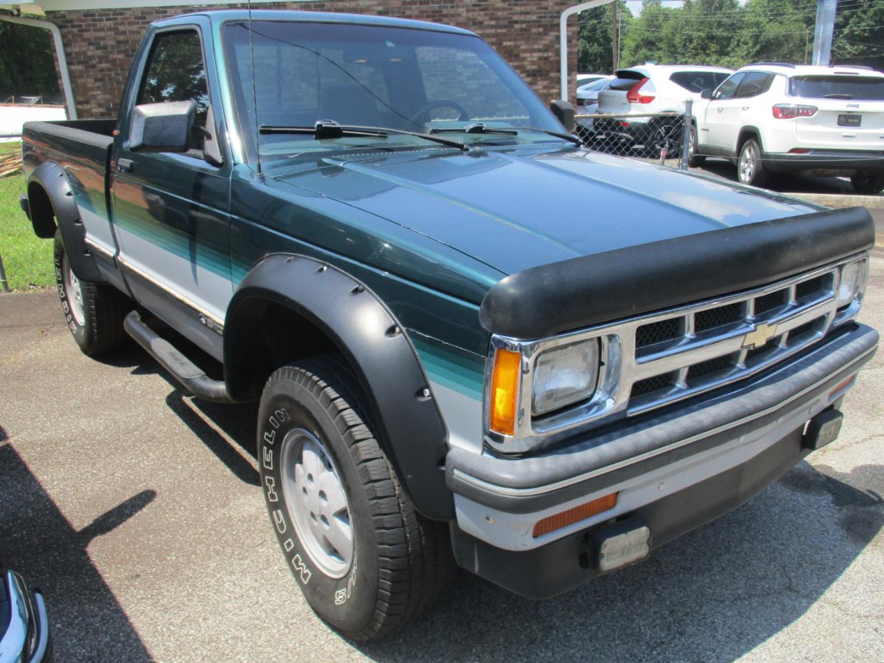 Chevrolet S10 Pickup EL Reg. Cab Short Bed 4WD 1993