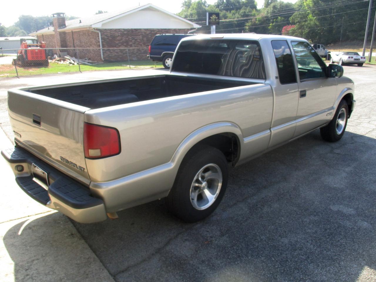 Chevrolet S10 Pickup Ext. Cab 2WD 2002
