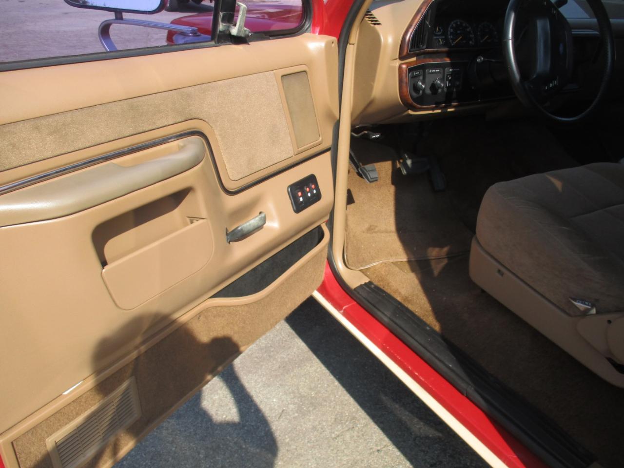 Ford Bronco 2dr Eddie Bauer 1991