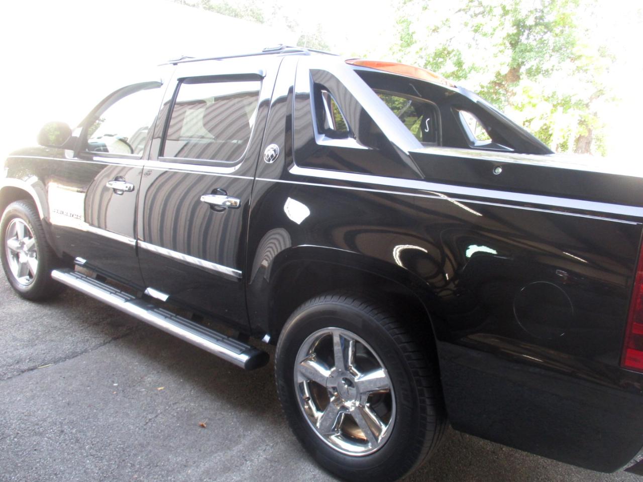 Chevrolet Avalanche LTZ 4WD 2013