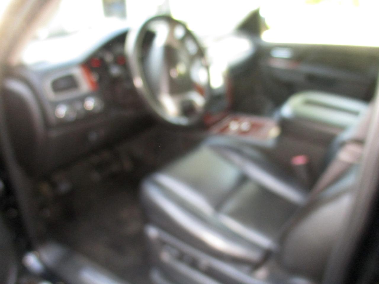 Chevrolet Avalanche LTZ 4WD 2013