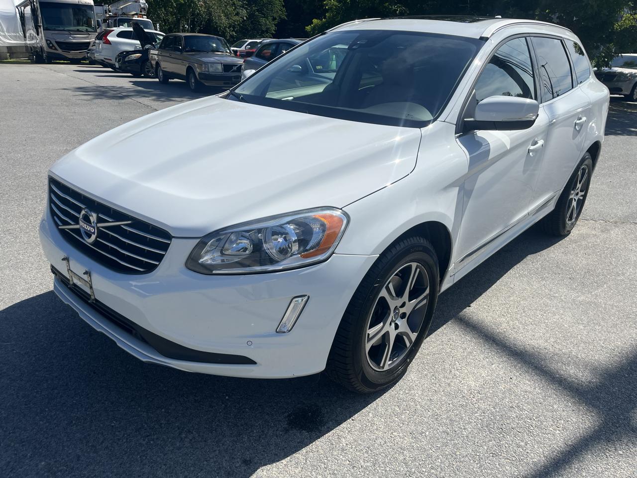 2015 Volvo XC60 2015.5 AWD 4dr T6 Platinum
