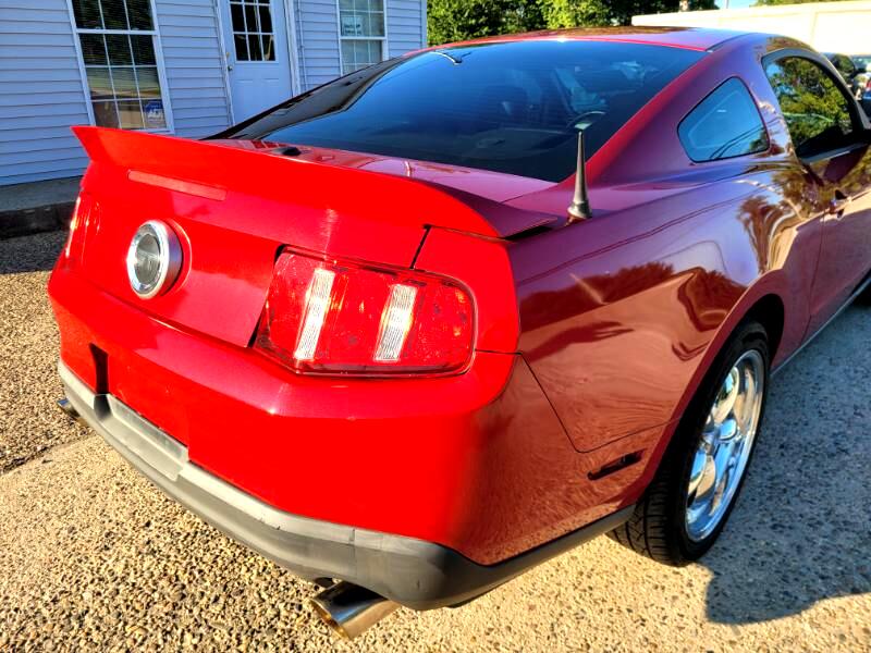 Ford Mustang  2010 Ford Mustang  2010