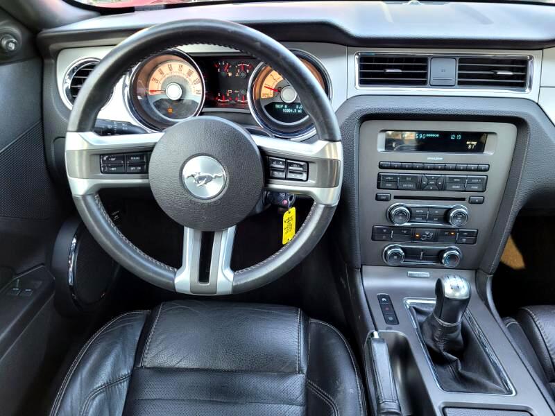 Ford Mustang  2010 Ford Mustang  2010