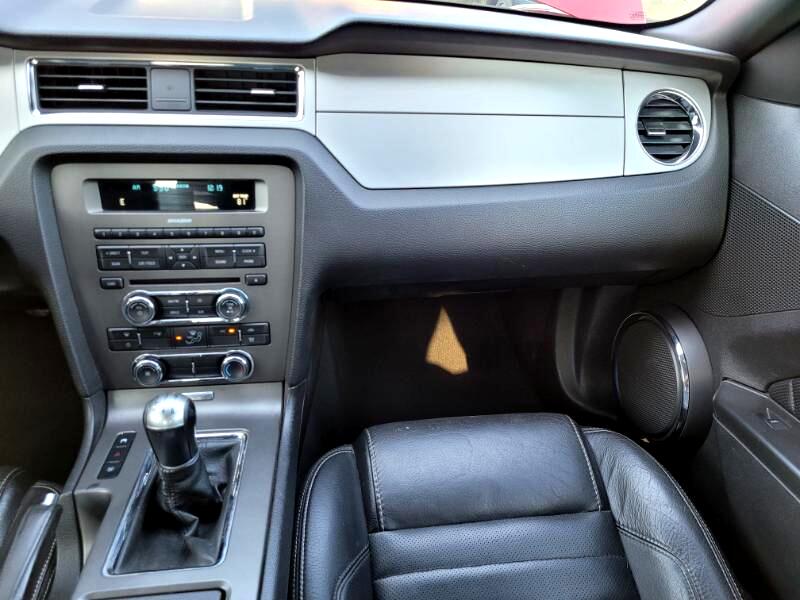 Ford Mustang  2010 Ford Mustang  2010
