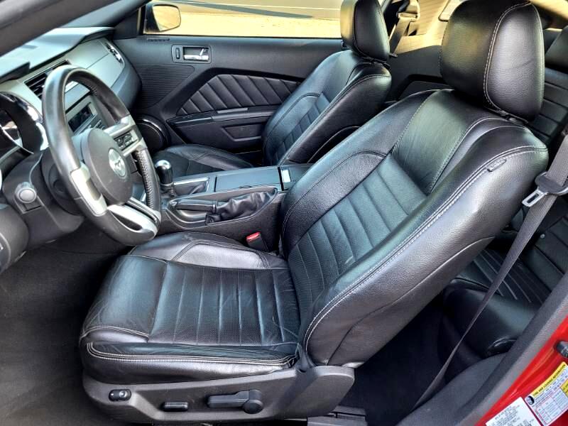 Ford Mustang  2010 Ford Mustang  2010