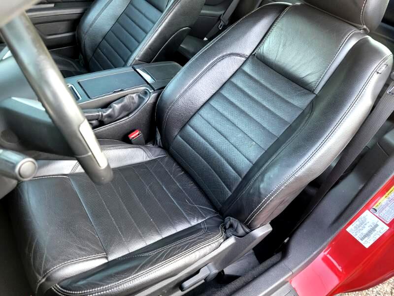 Ford Mustang  2010 Ford Mustang  2010