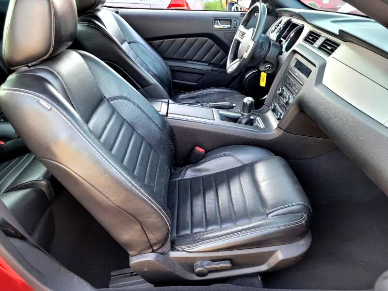 Ford Mustang  2010 Ford Mustang  2010