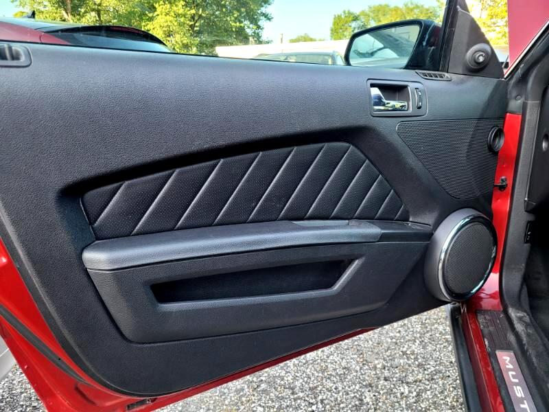 Ford Mustang  2010 Ford Mustang  2010
