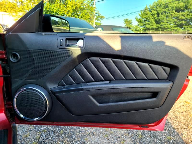 Ford Mustang  2010 Ford Mustang  2010