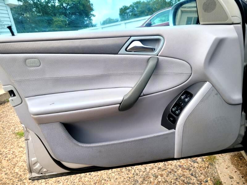 Mercedes-Benz C-Class  2004 Mercedes-Benz C-Class  2004
