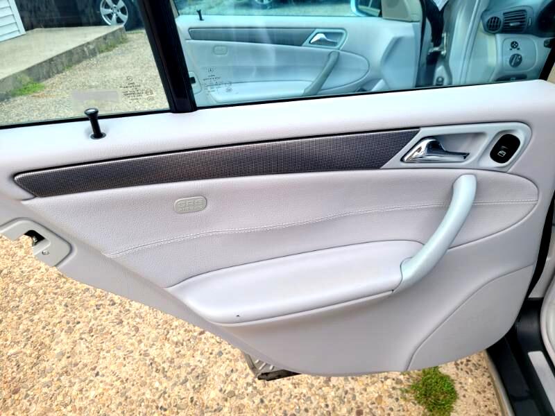 Mercedes-Benz C-Class  2004 Mercedes-Benz C-Class  2004