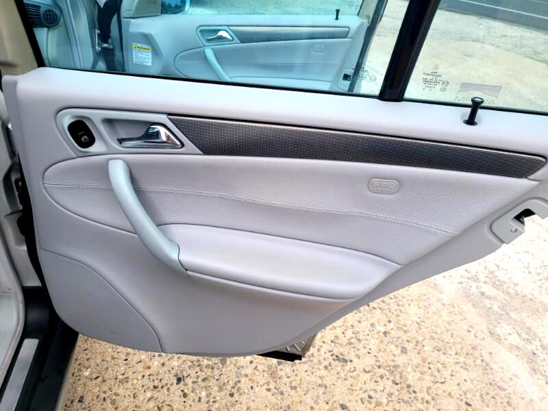 Mercedes-Benz C-Class  2004 Mercedes-Benz C-Class  2004