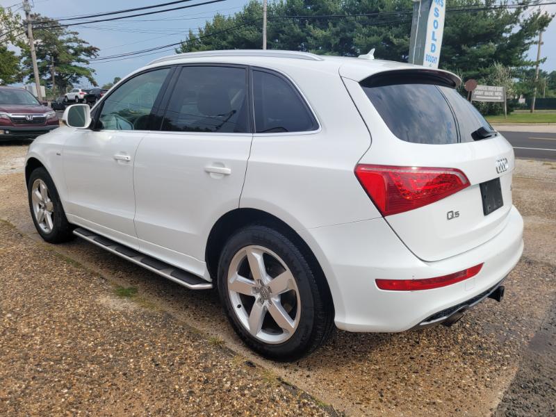 Audi Q5  2011 Audi Q5  2011