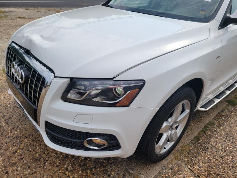 Audi Q5  2011 Audi Q5  2011