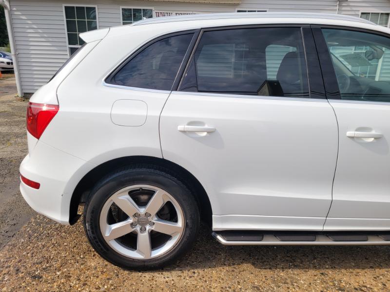 Audi Q5  2011 Audi Q5  2011