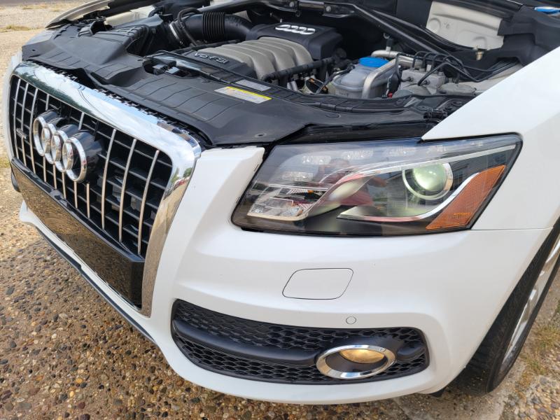 Audi Q5  2011 Audi Q5  2011