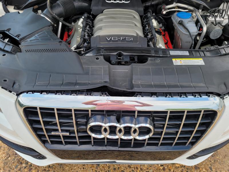 Audi Q5  2011 Audi Q5  2011