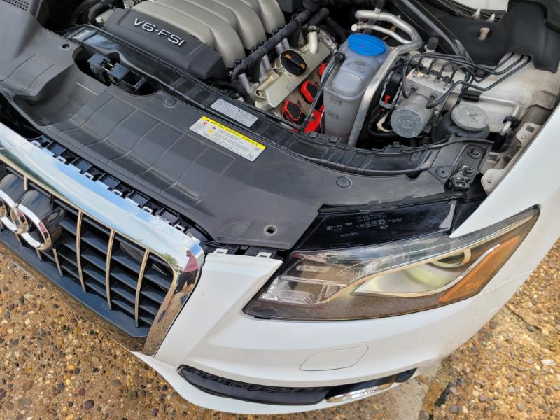 Audi Q5  2011 Audi Q5  2011