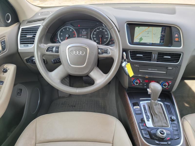 Audi Q5  2011 Audi Q5  2011