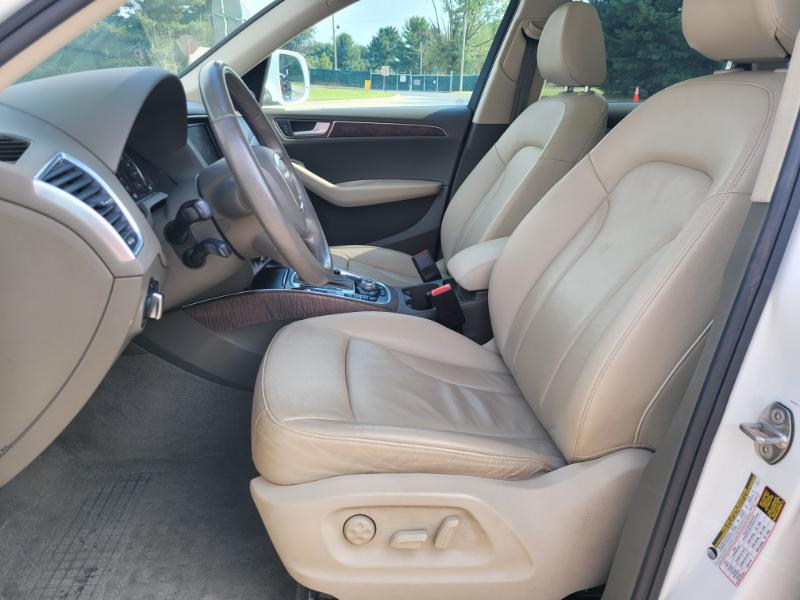 Audi Q5  2011 Audi Q5  2011