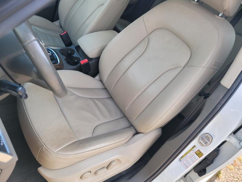 Audi Q5  2011 Audi Q5  2011