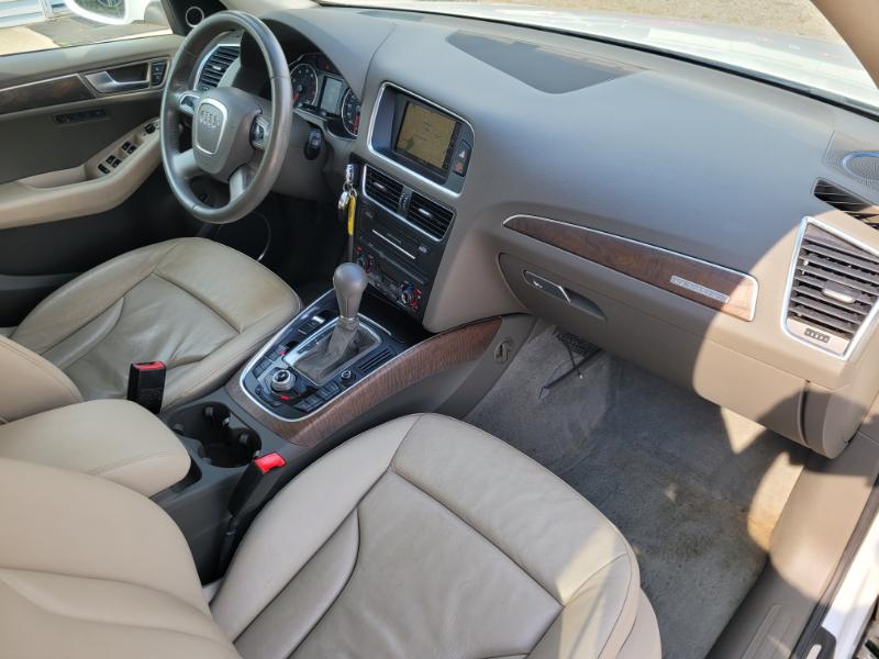 Audi Q5  2011 Audi Q5  2011