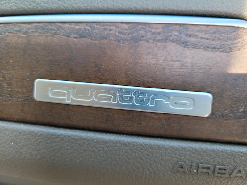 Audi Q5  2011 Audi Q5  2011