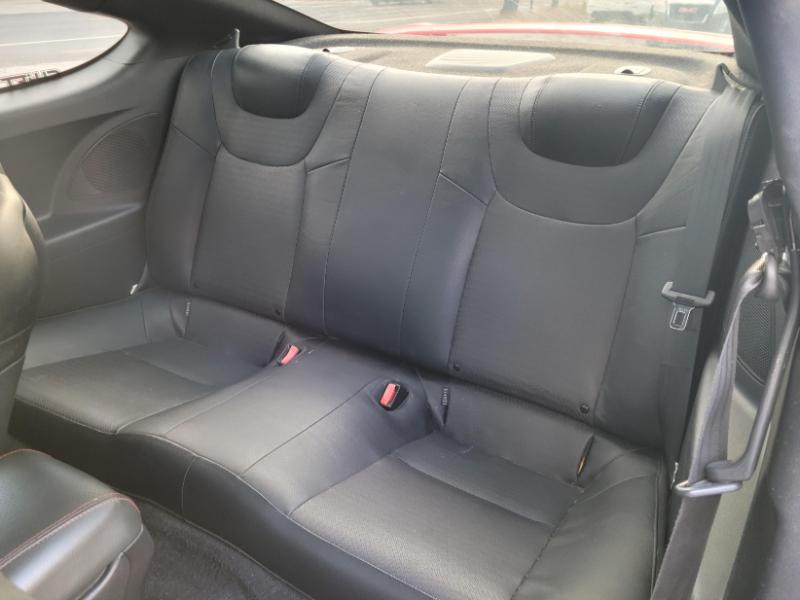 Hyundai Genesis Coupe  2015 Hyundai Genesis Coupe  2015