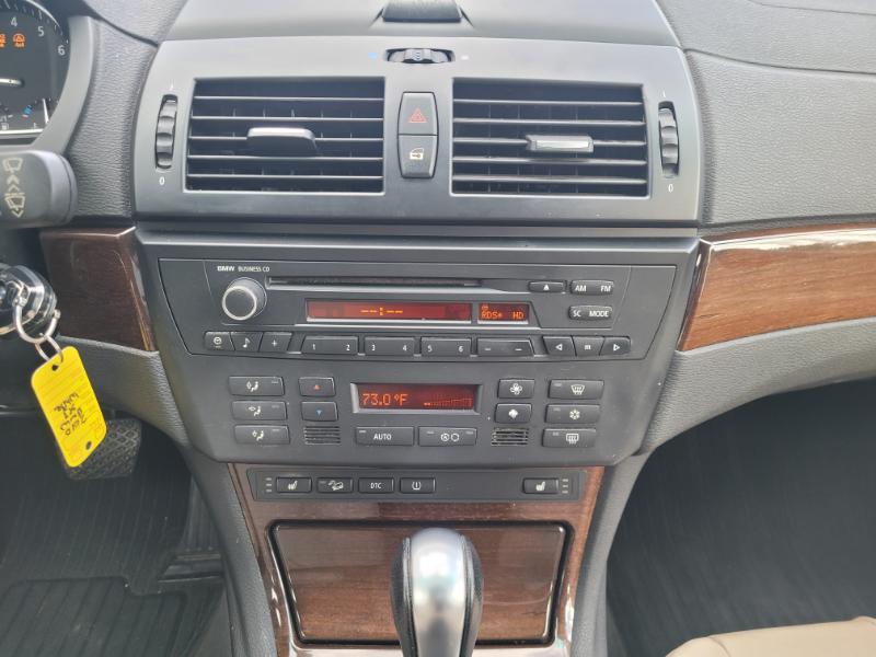 BMW X3  2010 BMW X3  2010