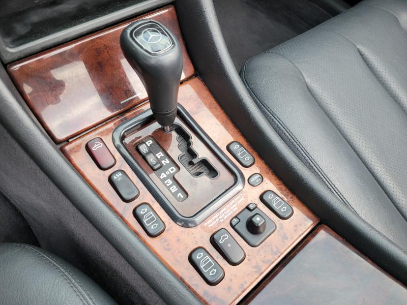 Mercedes-Benz CLK-Class  1999