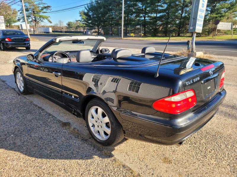 Mercedes-Benz CLK-Class  2003