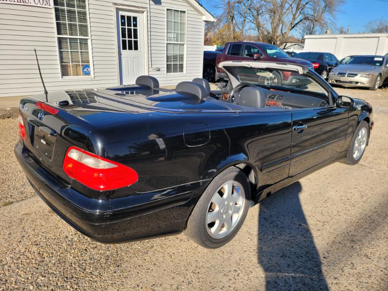 Mercedes-Benz CLK-Class  2003