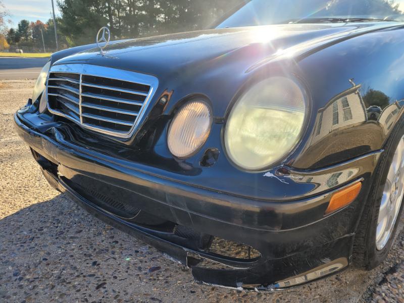 Mercedes-Benz CLK-Class  2003