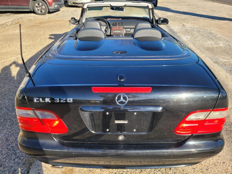 Mercedes-Benz CLK-Class  2003