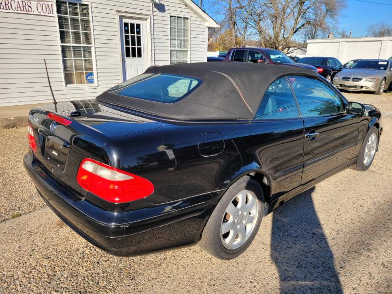 Mercedes-Benz CLK-Class  2003