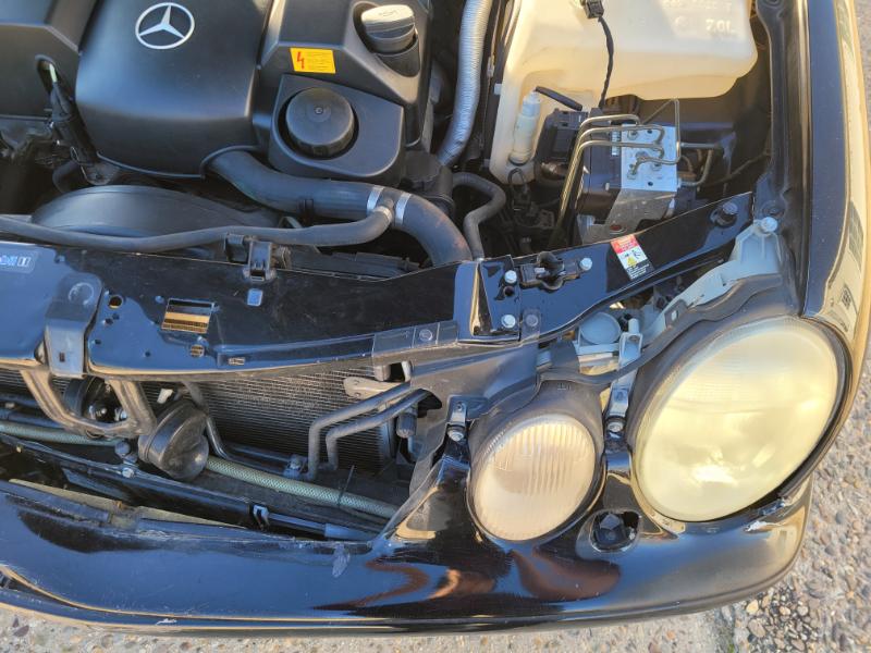 Mercedes-Benz CLK-Class  2003