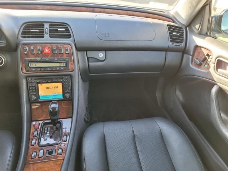 Mercedes-Benz CLK-Class  2003