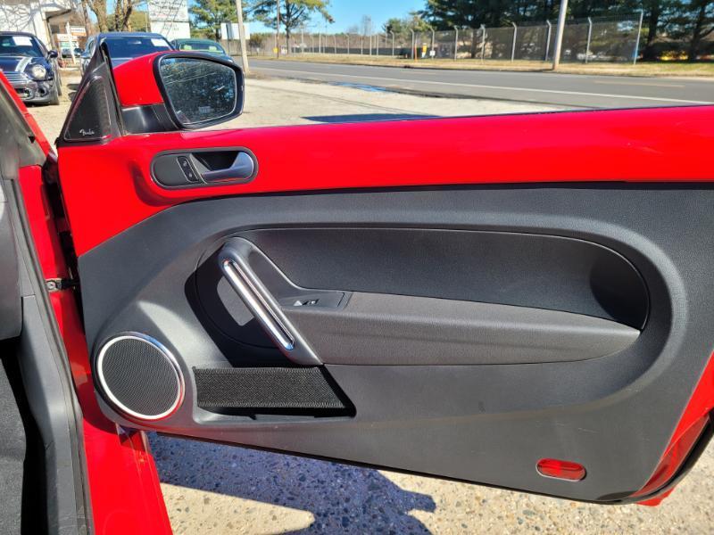 Volkswagen Beetle  2014